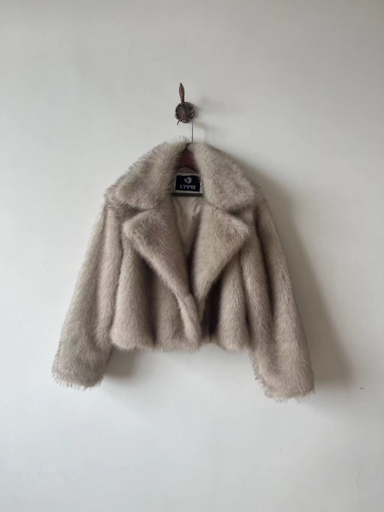 Fashion Loose Lapels Fur Coat Women's Clothing