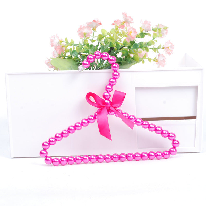 Plastic Girl Heart Pet Supplies Pearl Hanger