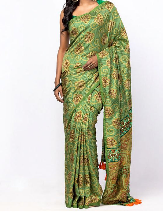 The Art of Kantha Green Saree with Intricate Embroidery